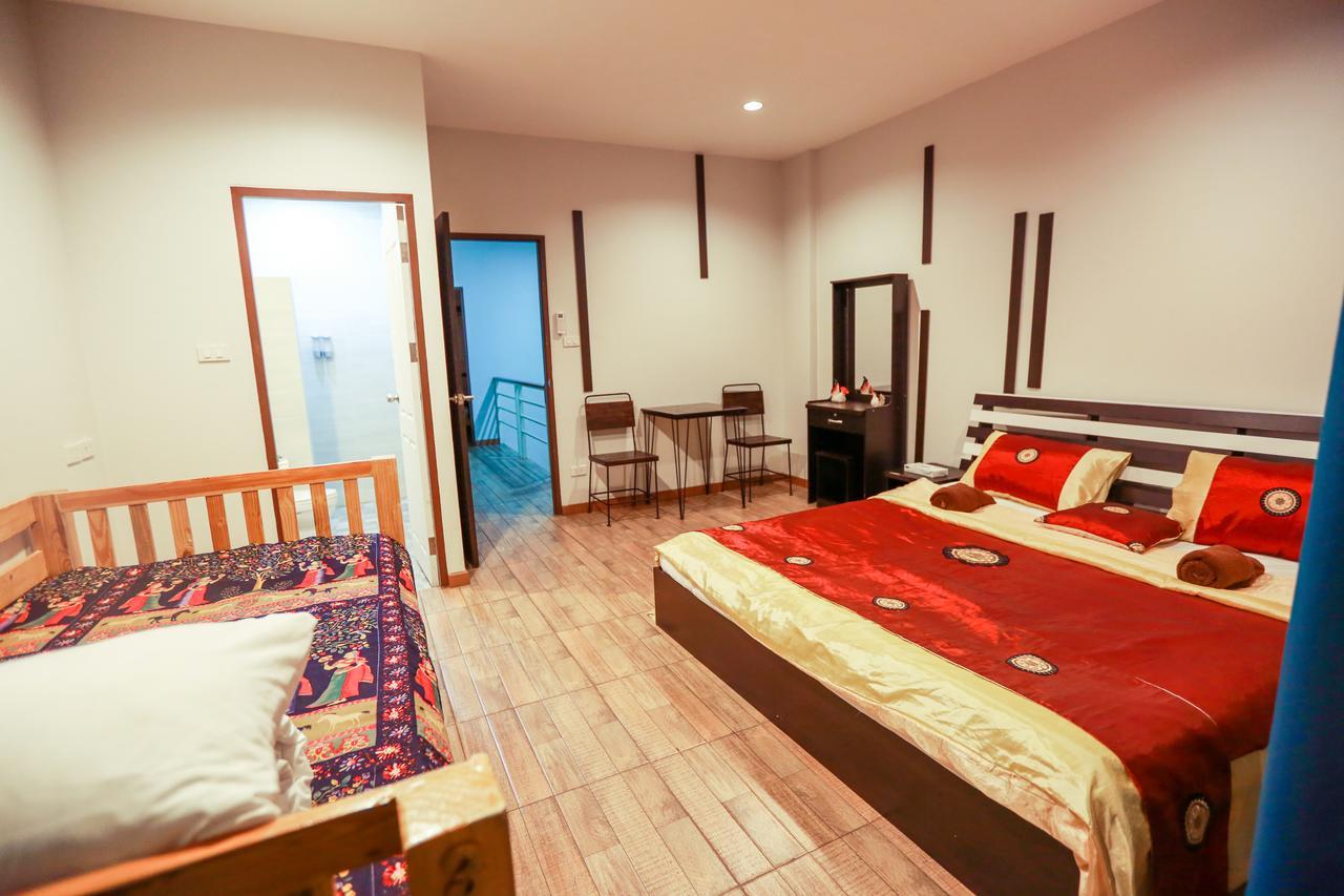 The Sun Hostel Chiang Mai Esterno foto