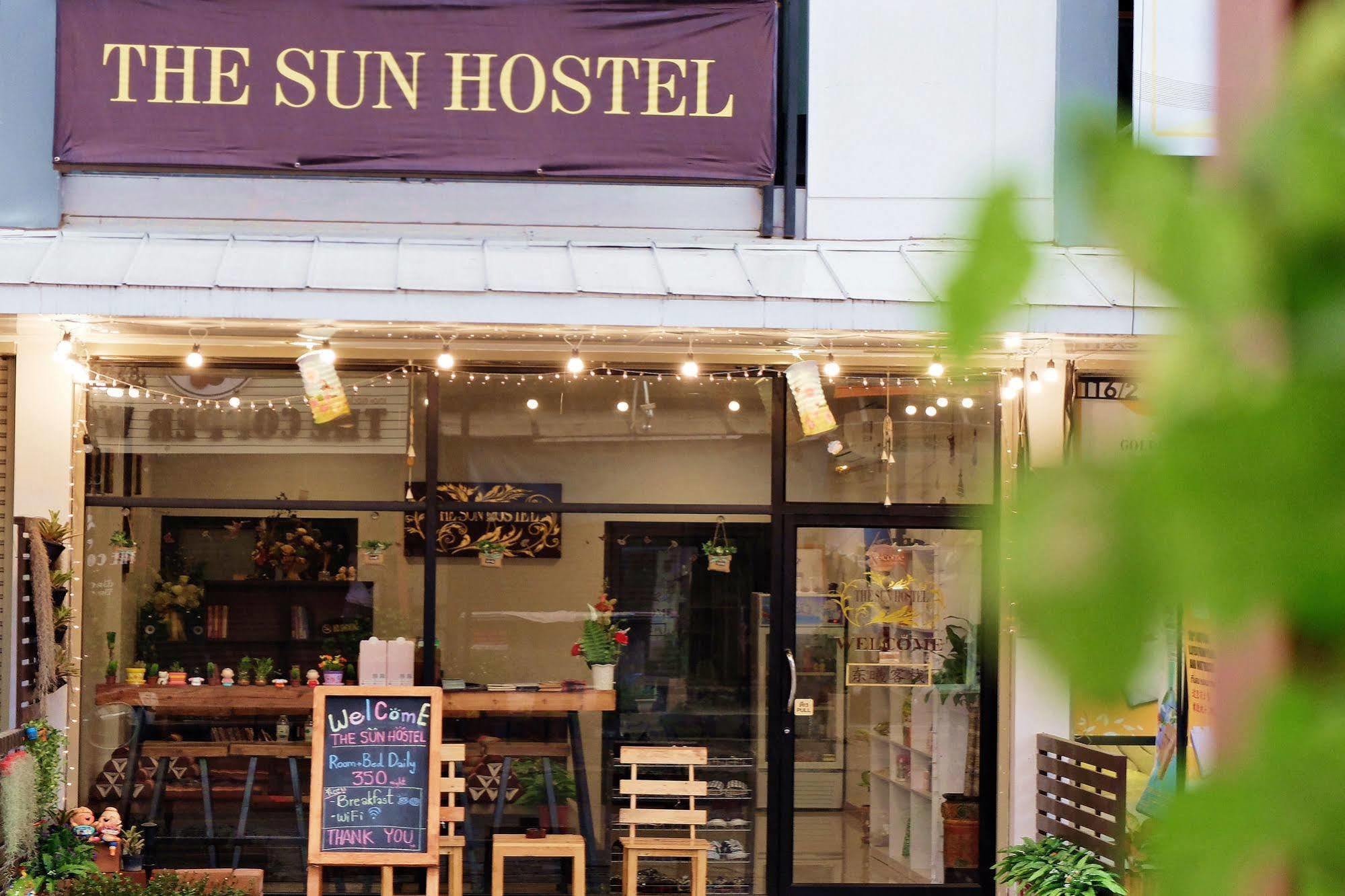 The Sun Hostel Chiang Mai Esterno foto