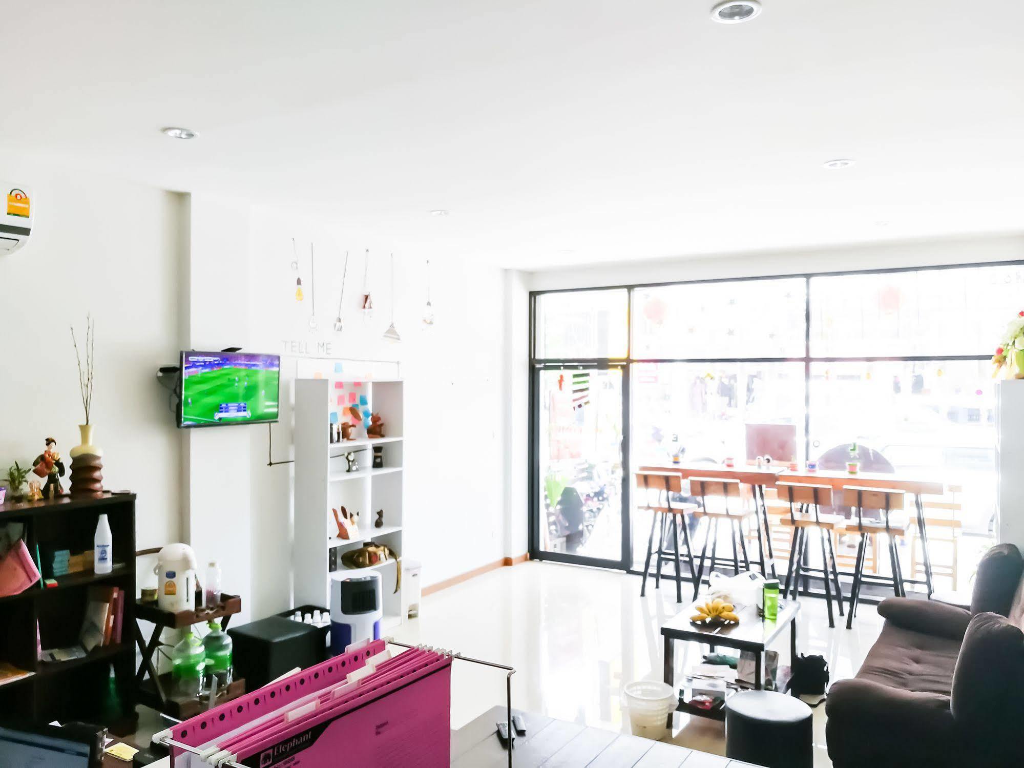 The Sun Hostel Chiang Mai Esterno foto